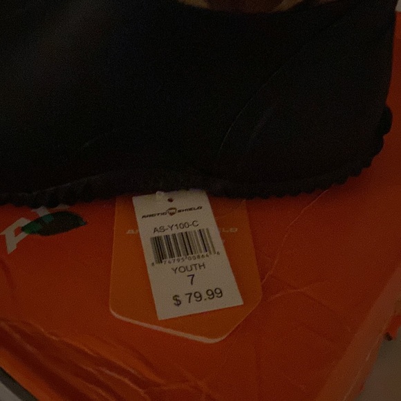 Brand new youth boys snow boots - Picture 6 of 6